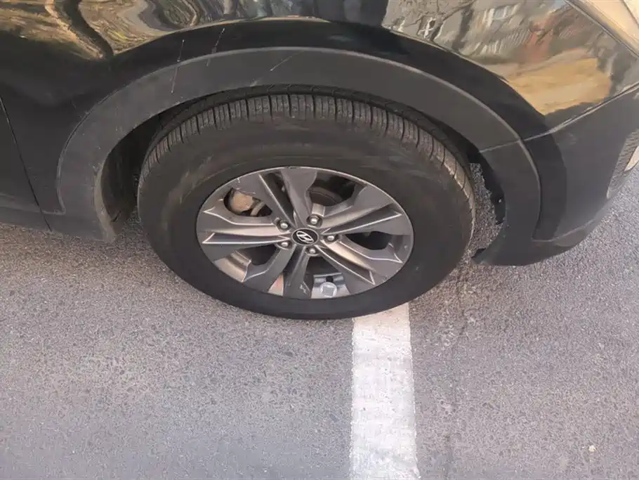 Hyundai Santa Fe 2013 Model 2.4L Automatic 4WD Comfort фото 6