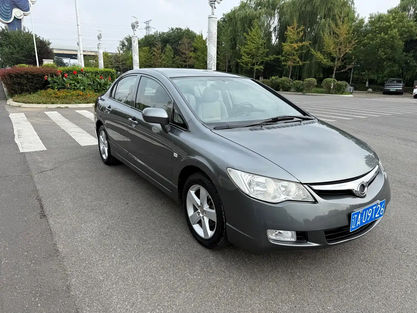 CIIMO CIIMO 2014 2012 1.8L Automatic