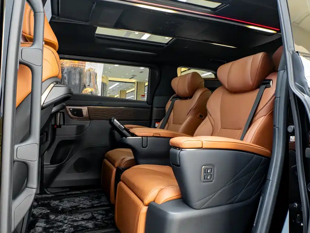 Toyota Alphard 2025 2024 Hybrid 2.5L Ultimate Enjoyment Edition