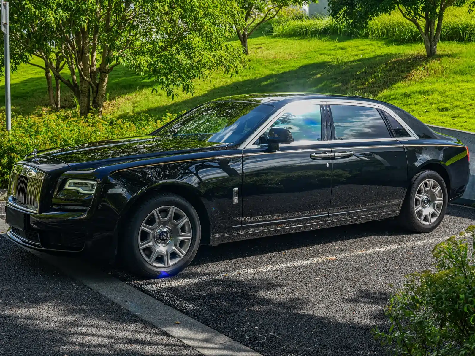 Фото 1 - Rolls-Royce Ghost