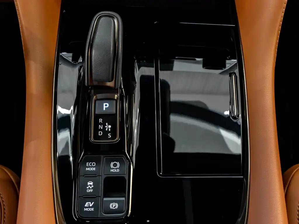 Toyota Alphard 2025 2024 Hybrid 2.5L Ultimate Enjoyment Edition