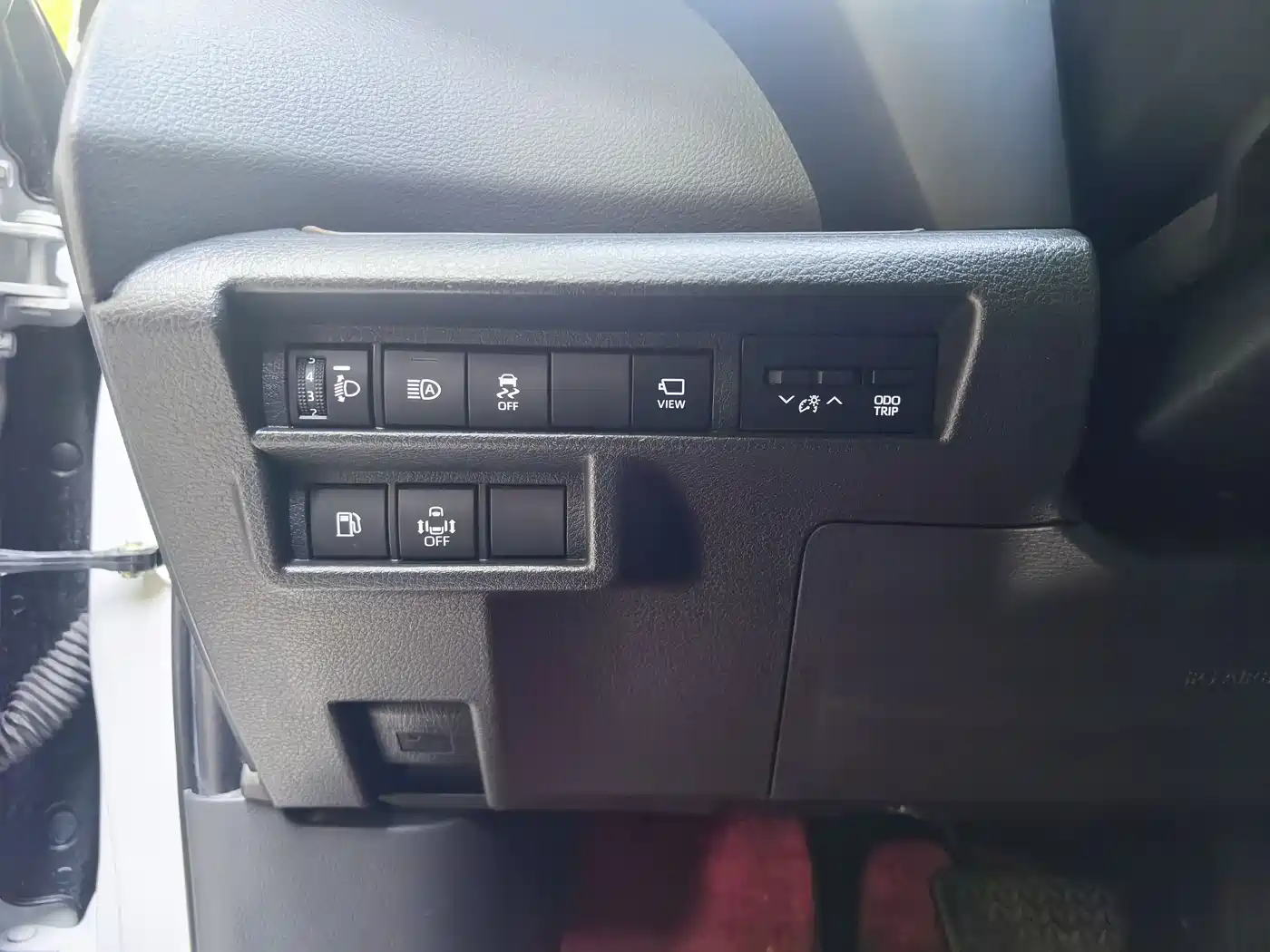 Toyota Sienna 2023 2.5L Hybrid Luxury Welfare Edition фото 9
