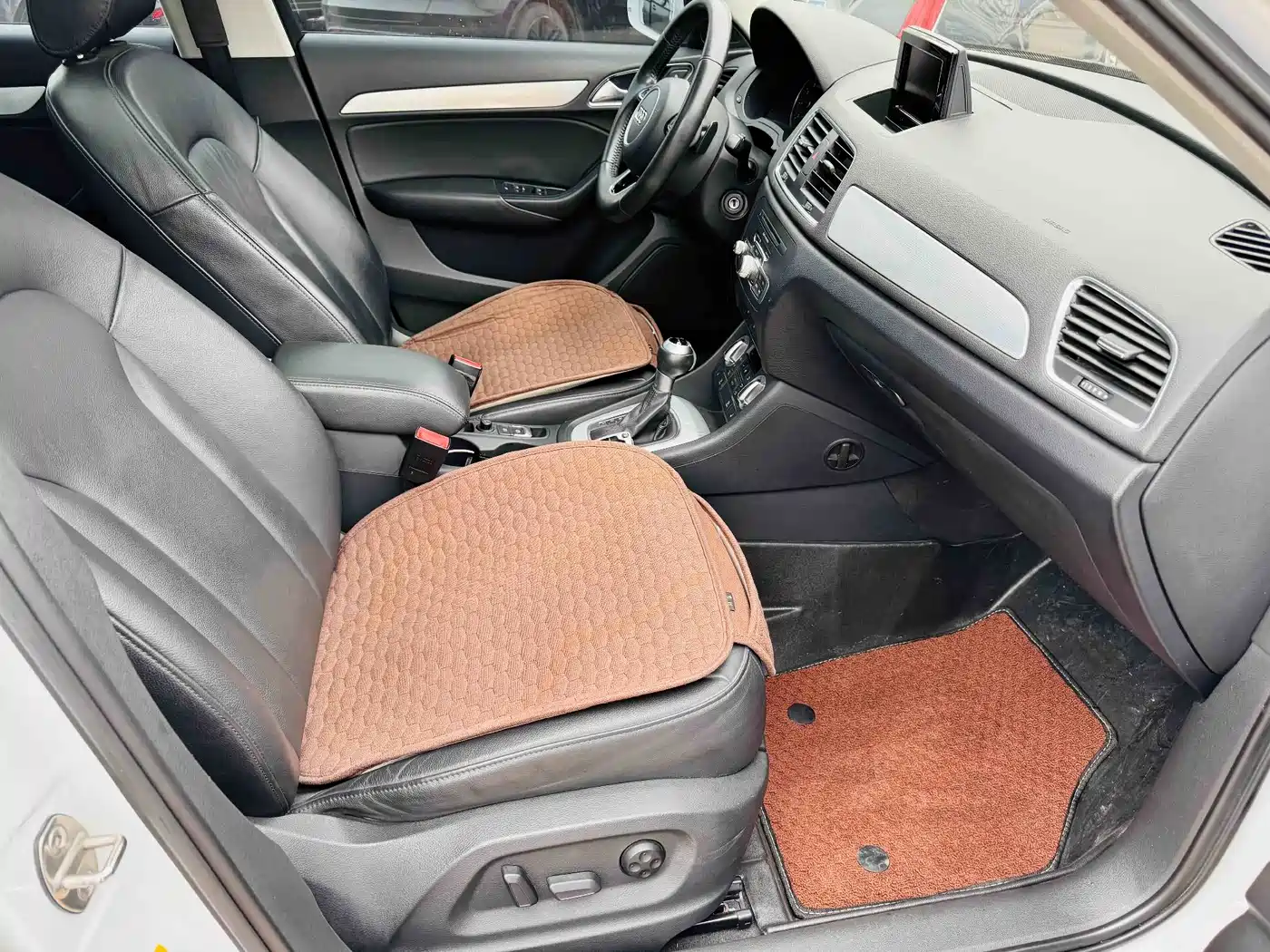Audi Q3 2013 35 TFSI Comfort фото 9