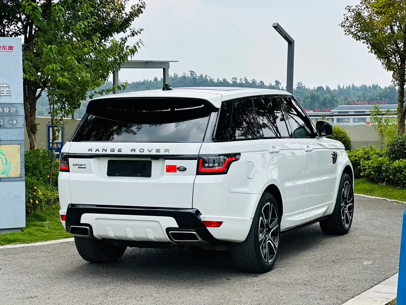 Фото 13 - Land Rover Range Rover Sport