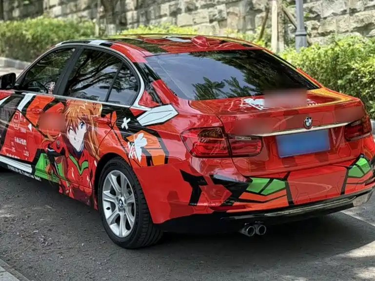 صورة 8 - BMW 3 Series