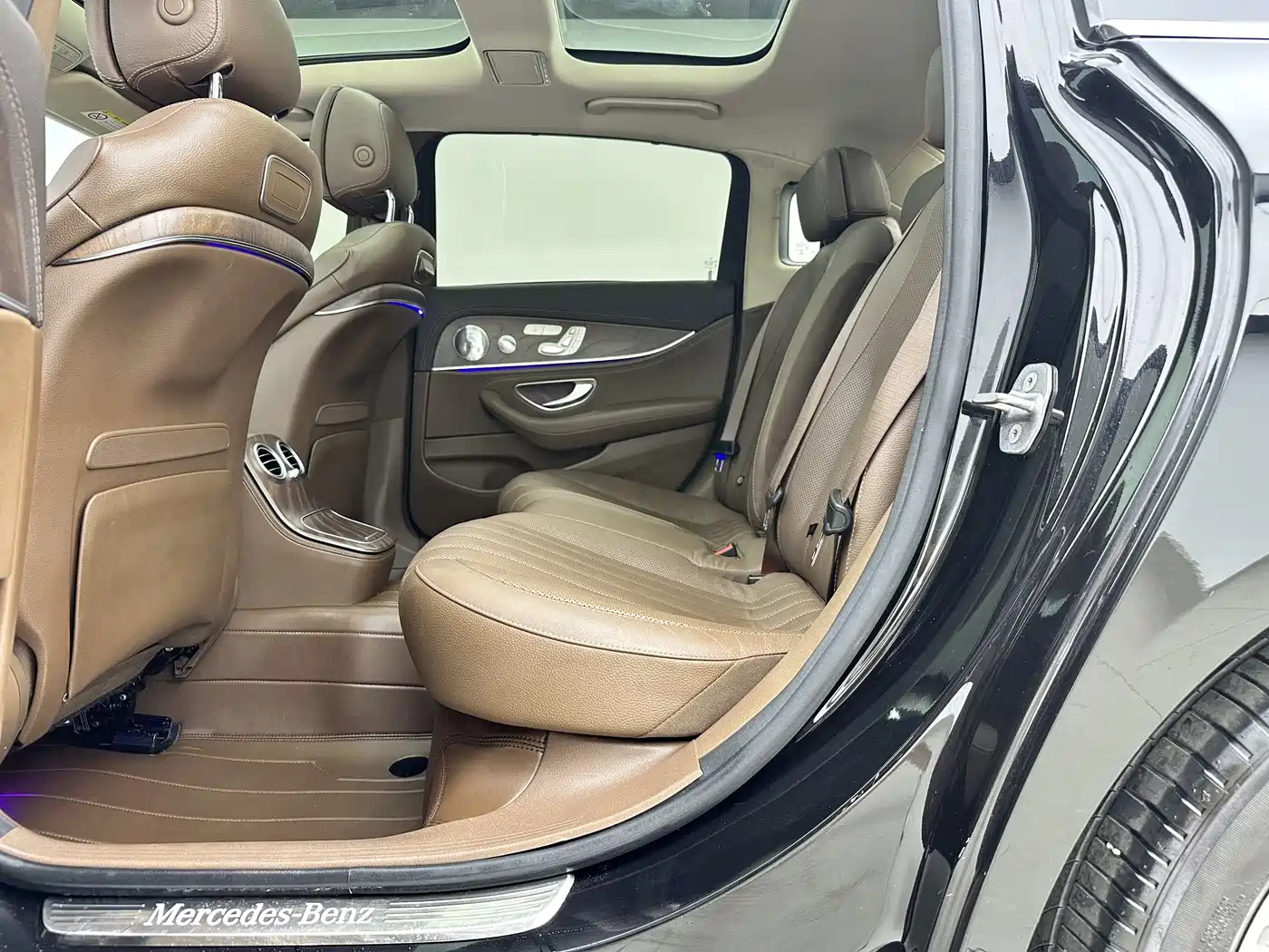 Mercedes-Benz E-Class 2021 E 300 L Premium фото 10