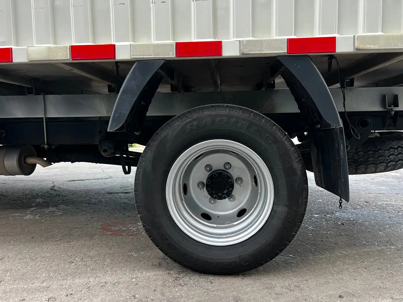 Foton Xiangling M 2025 2018 Model 1.5L M2 Non-load-bearing Single Row Rear Dual Tires (Van) DAM15L