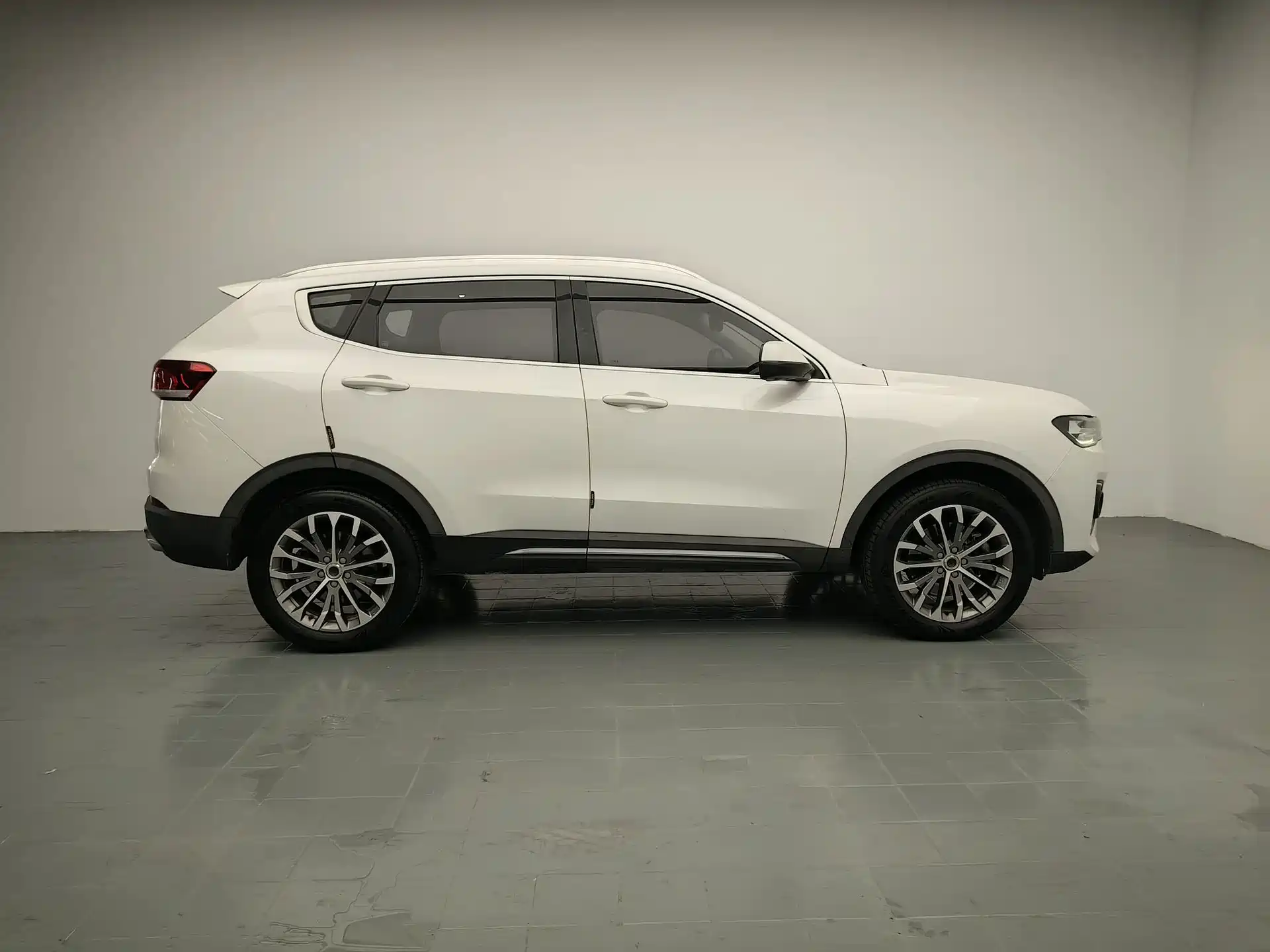 Photo 8 - Haval H6