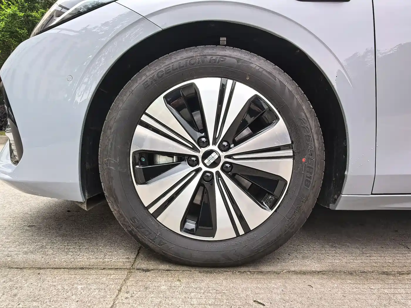 Geely Galaxy Galaxy A7 2025 EM-i 150km Explorer+ Edition фото 22