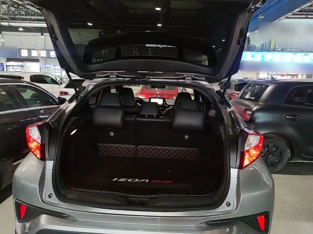 Toyota IZOA 2018 2.0L Speed Edition China VI фото 19
