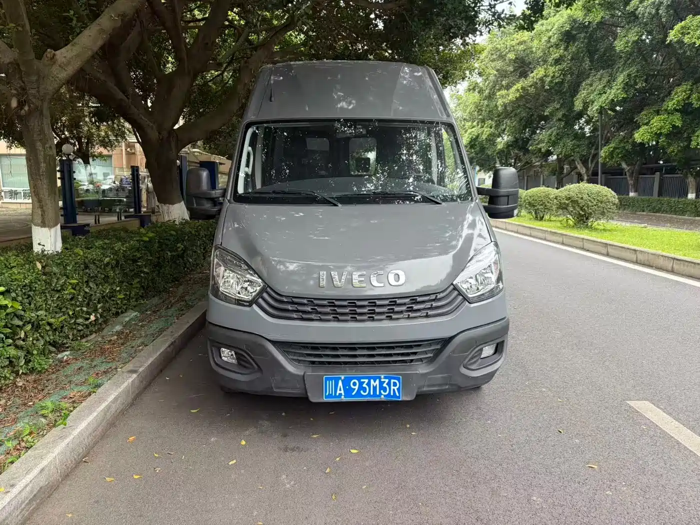 Iveco Daily 2021 Model 3.0T Manual Commercial Rui Long Wheelbase High Roof Side Sliding Door F1C