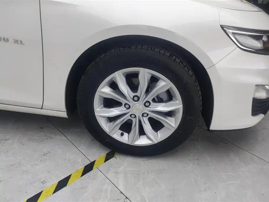 Chevrolet Malibu XL 2023 1.5T RS Edition фото 6