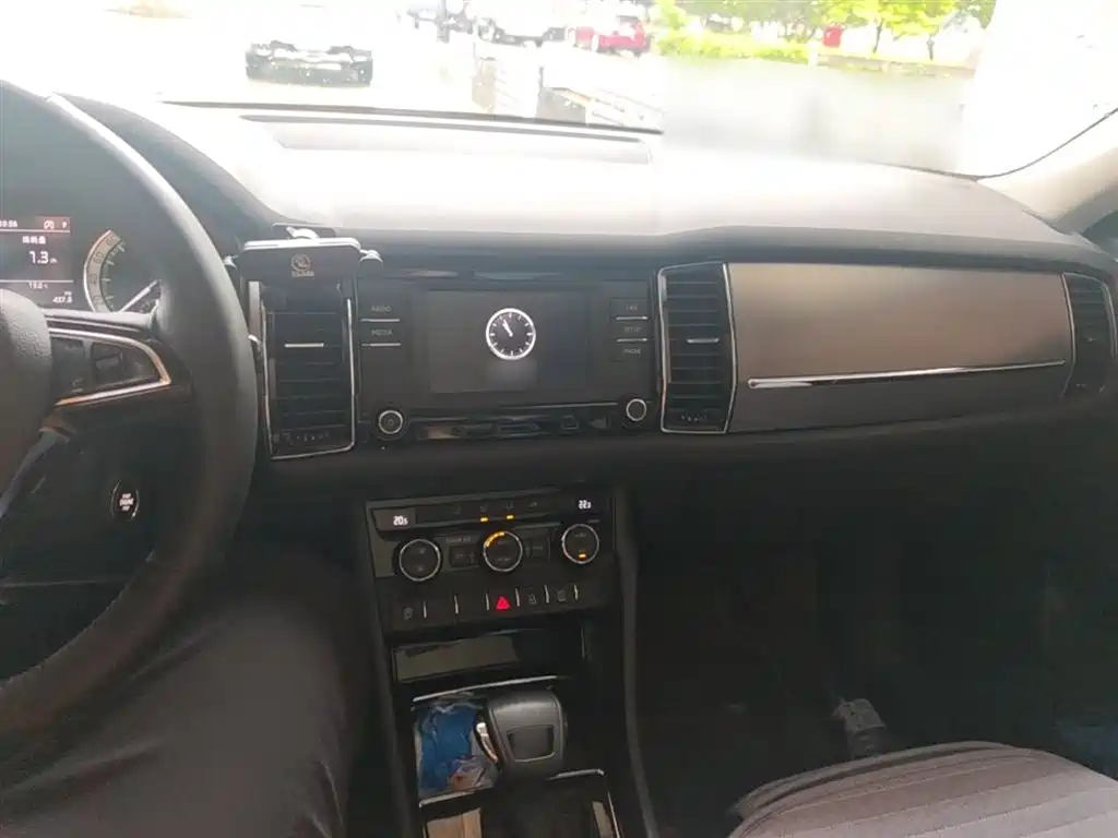 Škoda Kodiaq 2017 TSI330 5-seater 2WD Comfort Edition фото 10