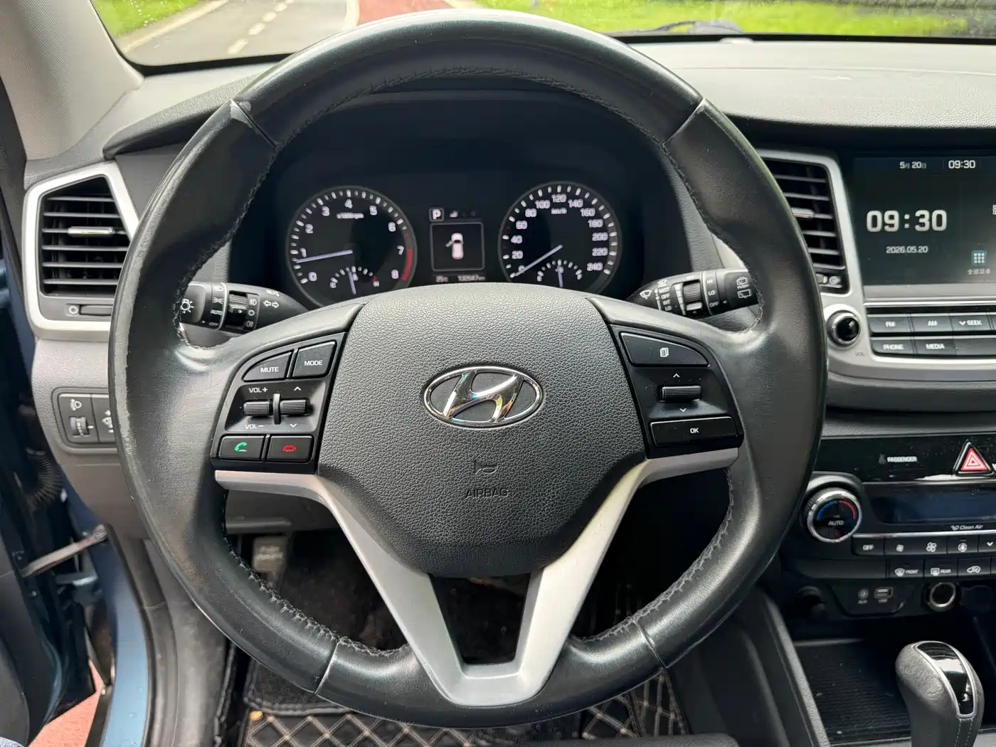 Hyundai Tucson 2015 1.6T Dual Clutch 2WD Smart фото 8