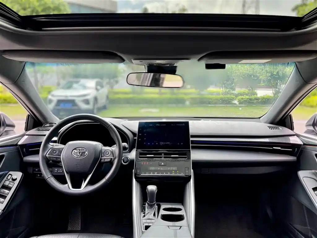 Toyota Avalon 2023 2.5L Luxury Edition фото 16