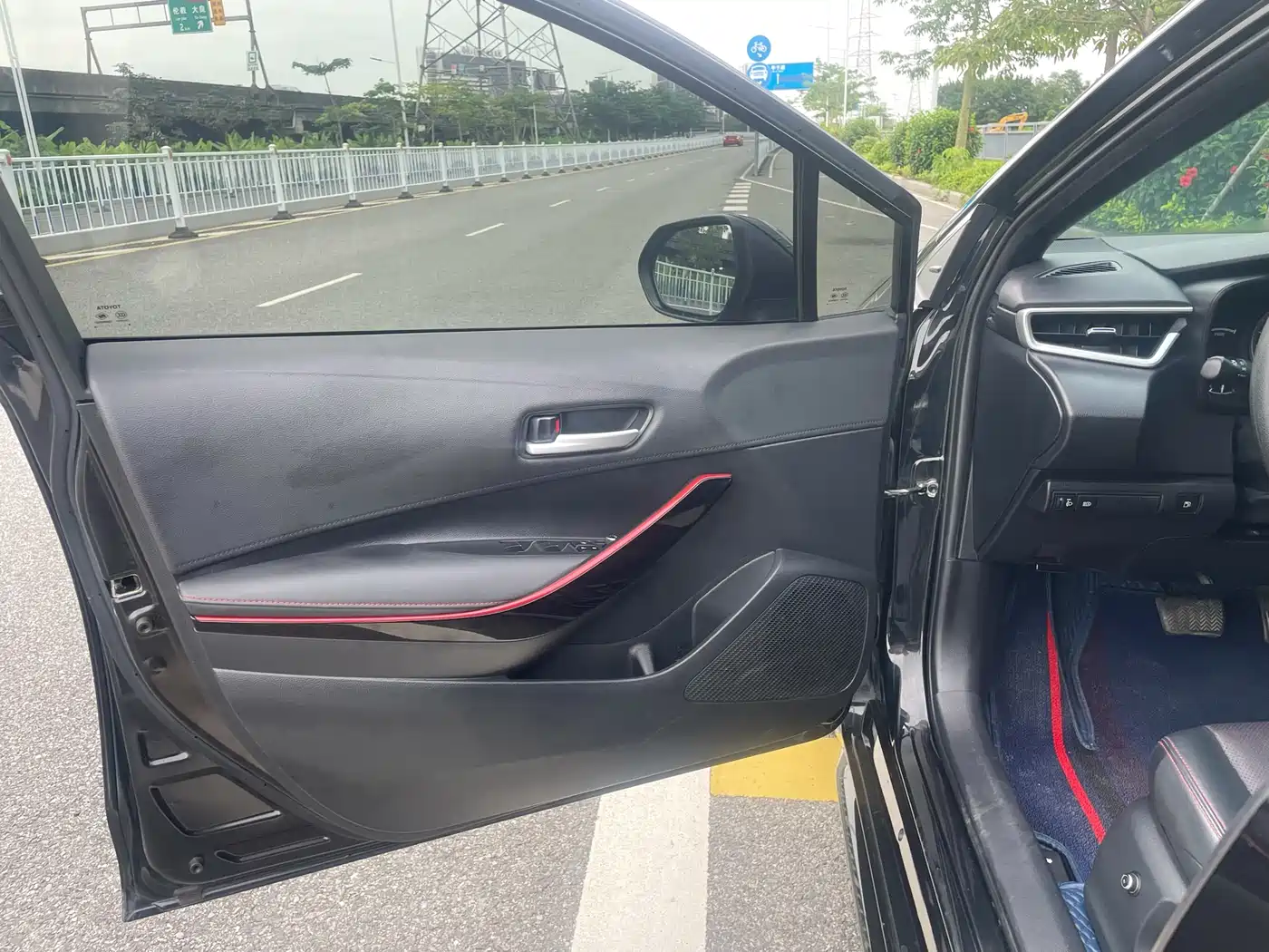 Toyota Levin 2021 Dual Engine 1.8H E-CVT Sport фото 11