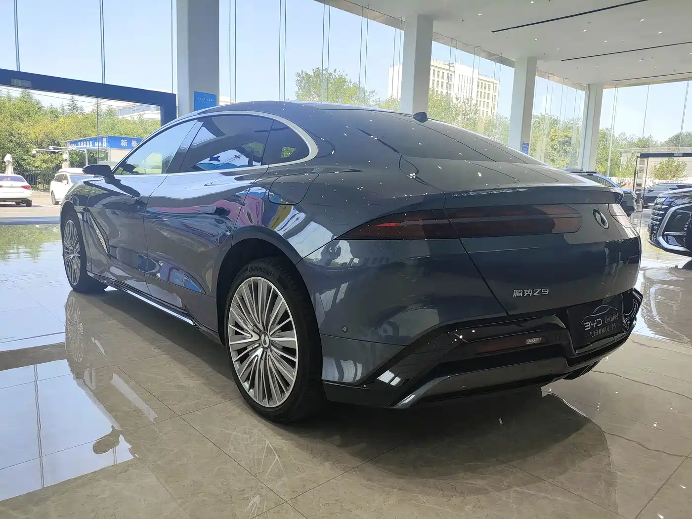 Denza Z9 2025 2024 Model 1100km AWD Ultra Edition