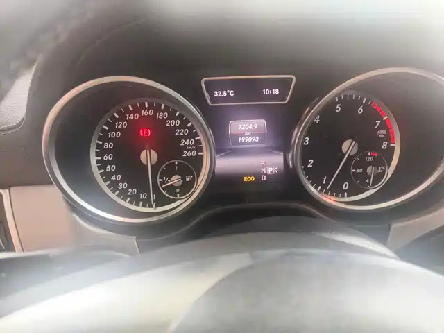 Mercedes-Benz GL-Class 2014 GL 400 4MATIC Dynamic — фото 4