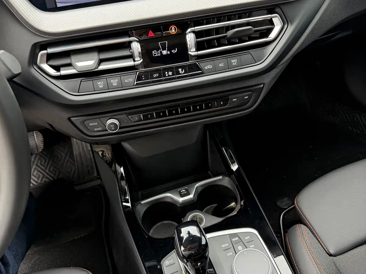 BMW 2 Series (Import) 2023 225i 4-Door Coupe M Sport Package фото 14
