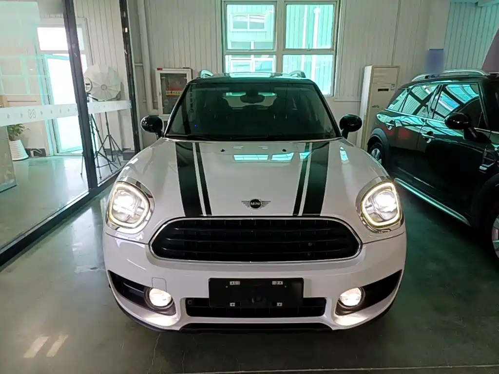 Фото 3 - MINI COUNTRYMAN
