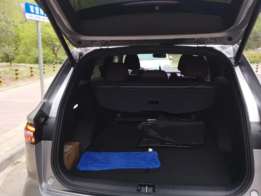 GEELY AUTOMOBILE XINGYUE L