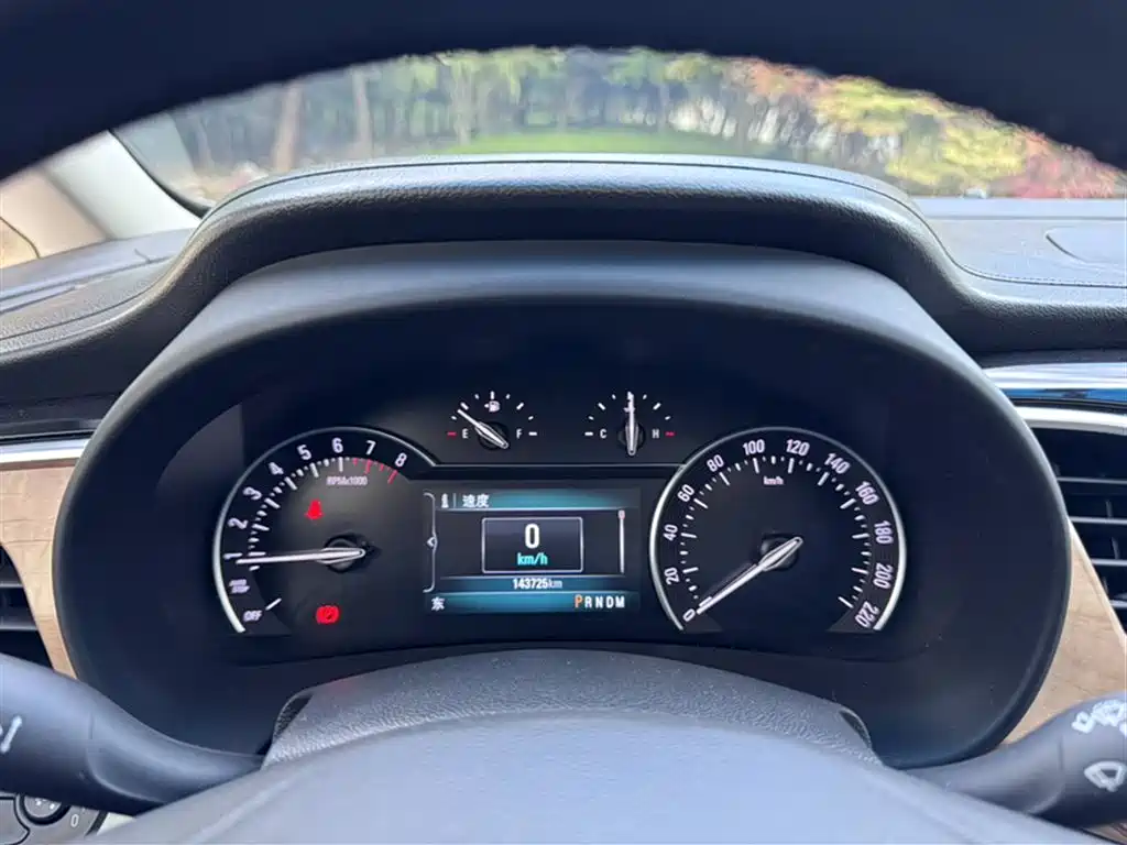Buick GL8 2018 ES 28T Comfort Type China VI фото 3