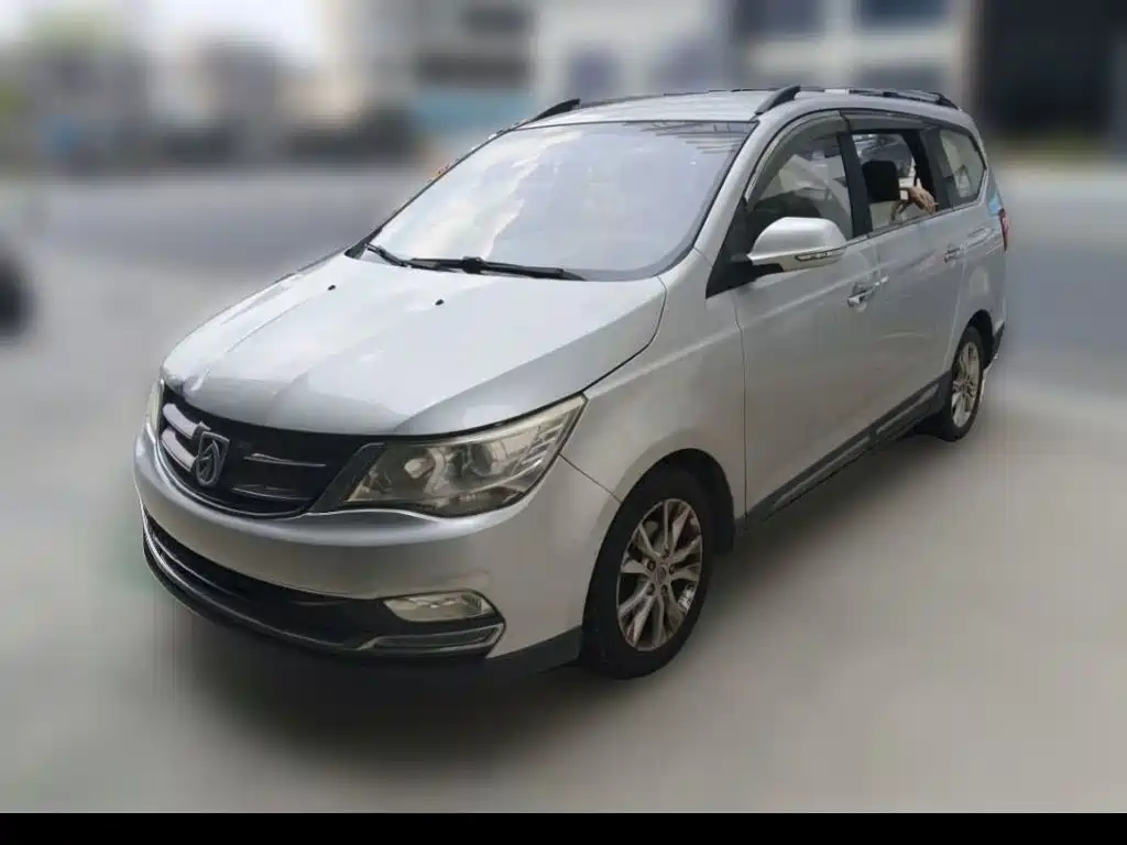 Фото 24 - Baojun 730