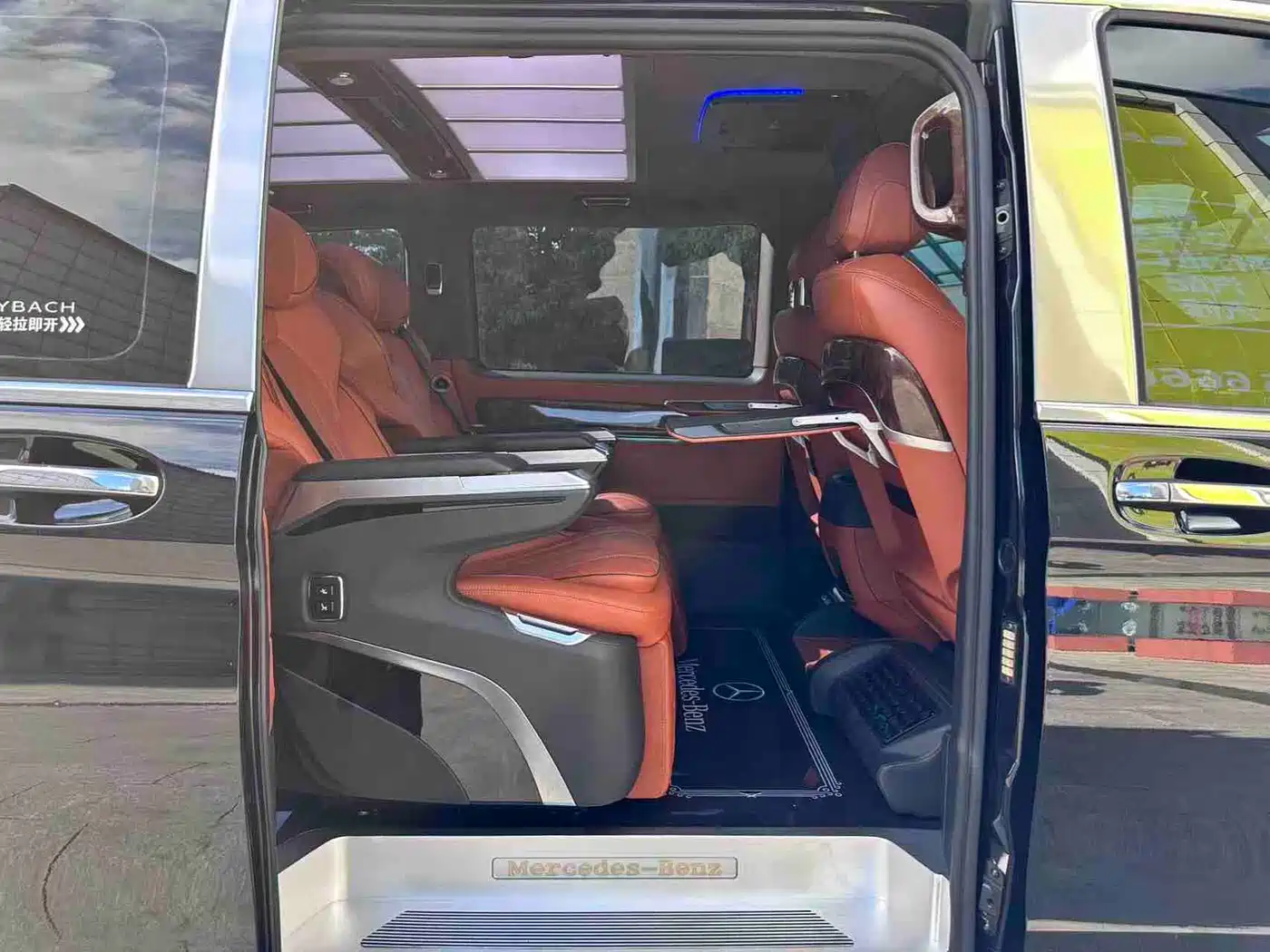 Mercedes-Benz Vito 2023 2.0T Elite 7-Seater фото 17