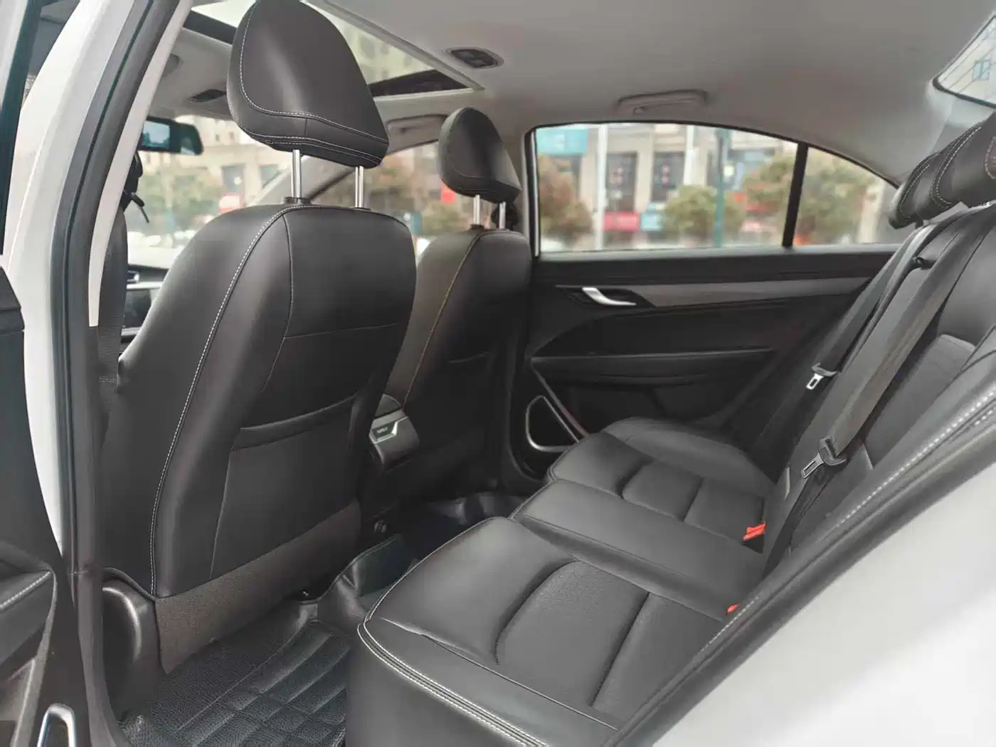 GEELY AUTOMOBILE EMGRAND