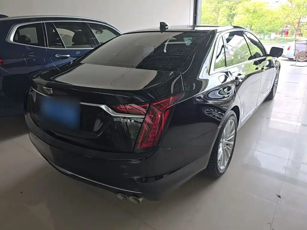 Фото 7 - Cadillac CT6