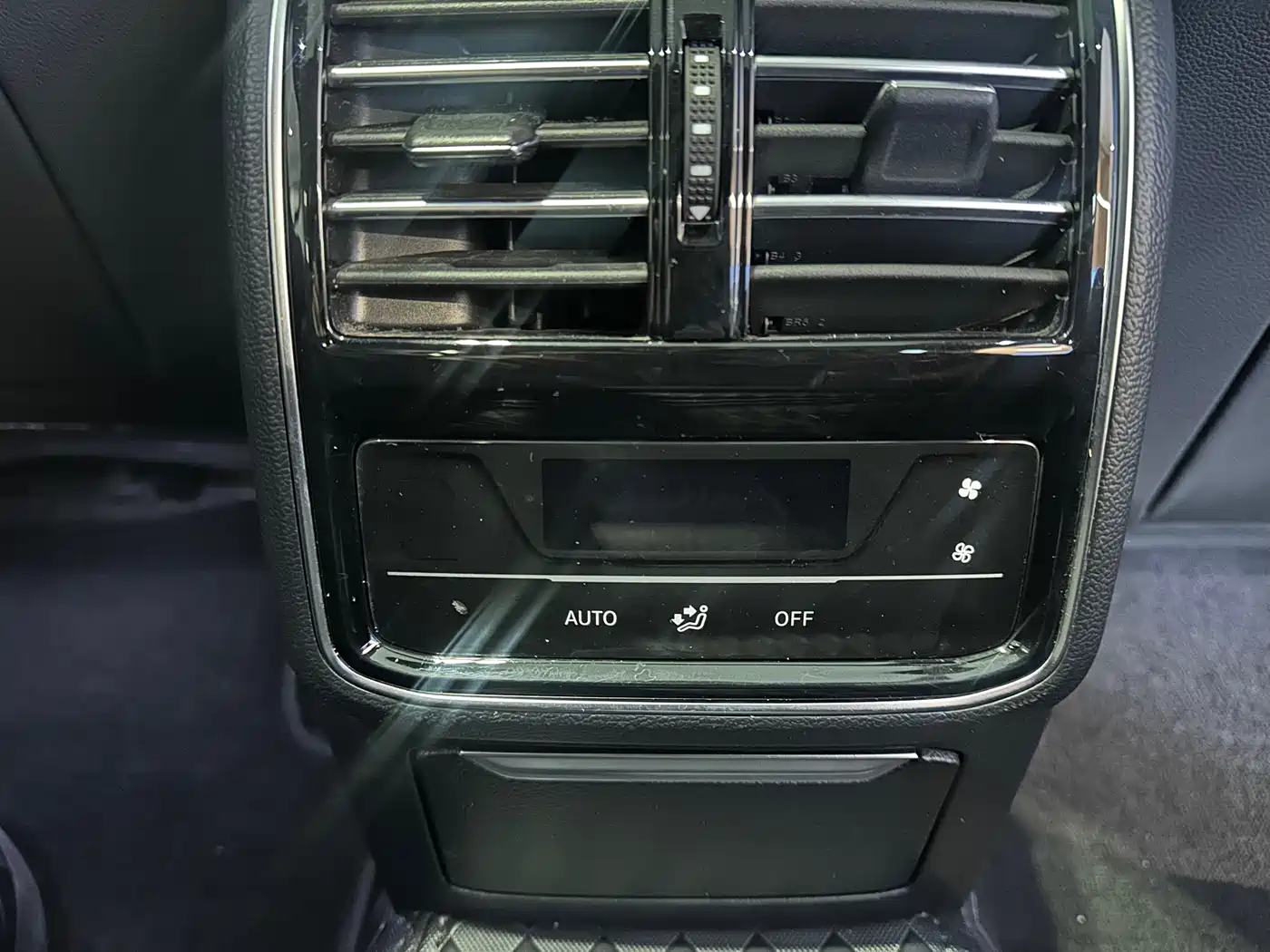 Volkswagen Magotan 2021 330TSI DSG 30th Anniversary Edition фото 15