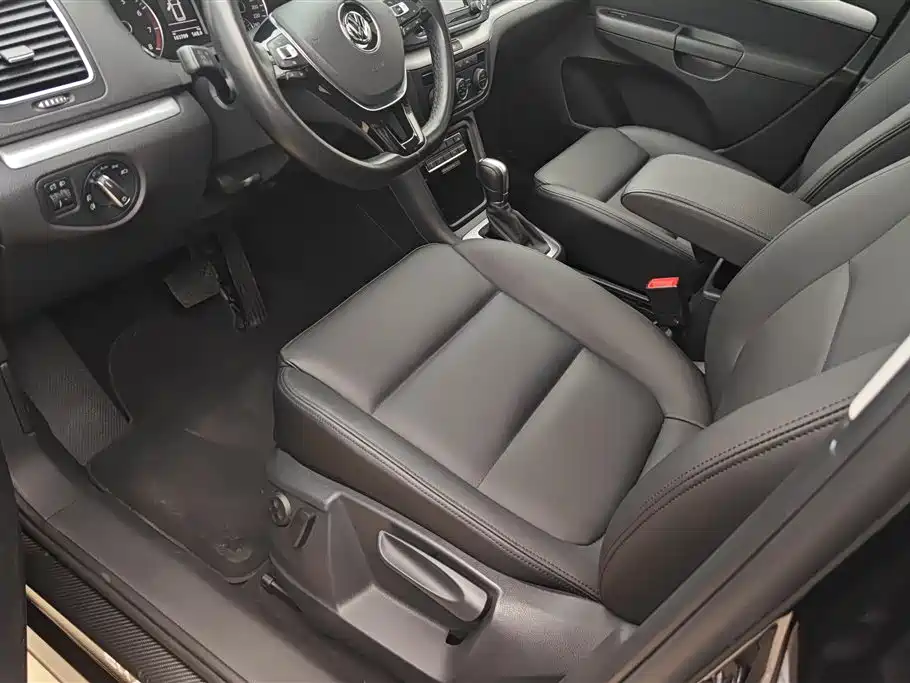 Volkswagen Sharan 2016 380TSI Comfort 7-seater фото 11