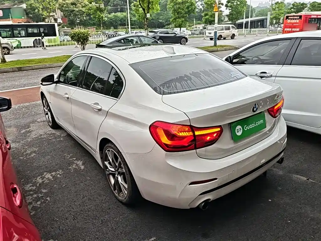 BMW 1 Series 2017 120i Design Package фото 5