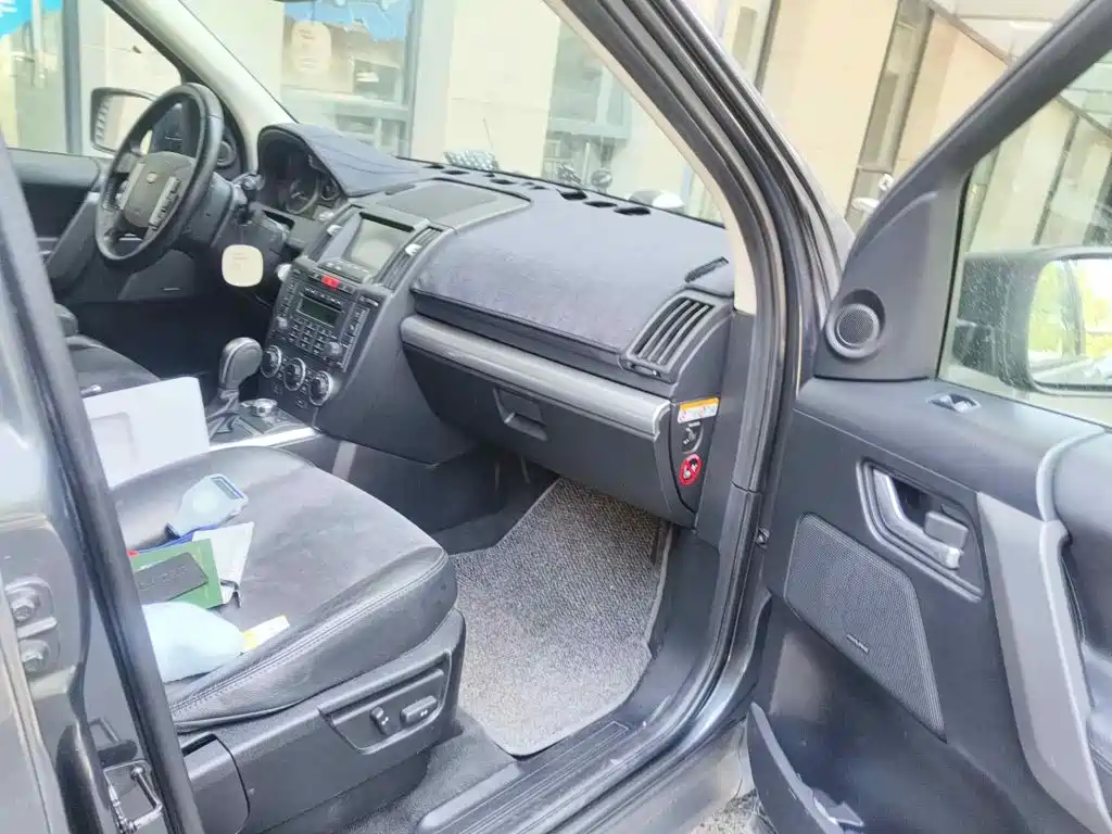Photo 12 - Land Rover Freelander 2