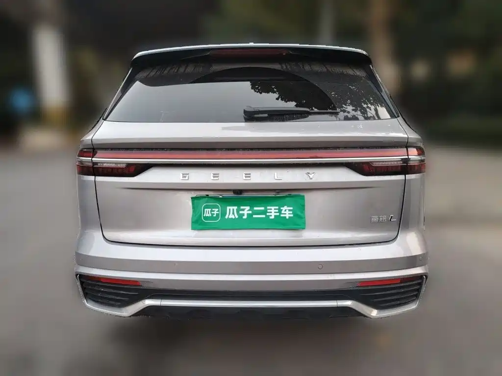 Фото 3 - Geely Monjaro