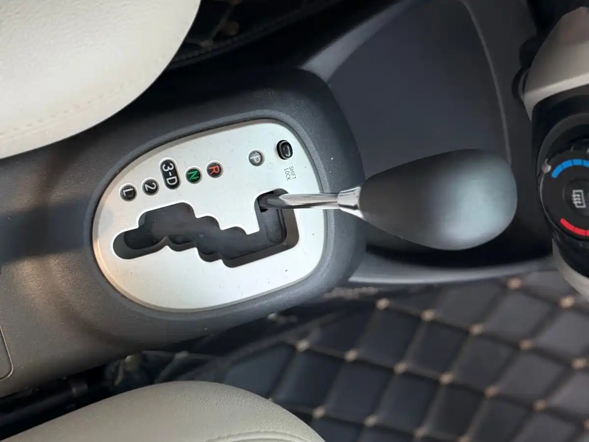 Toyota Yaris 2012 2011 1.6G Auto Dynamic Edition