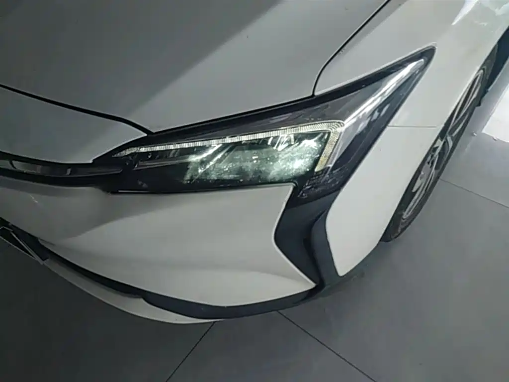 Buick Velite 6 2019 Connected Smart Edition фото 24