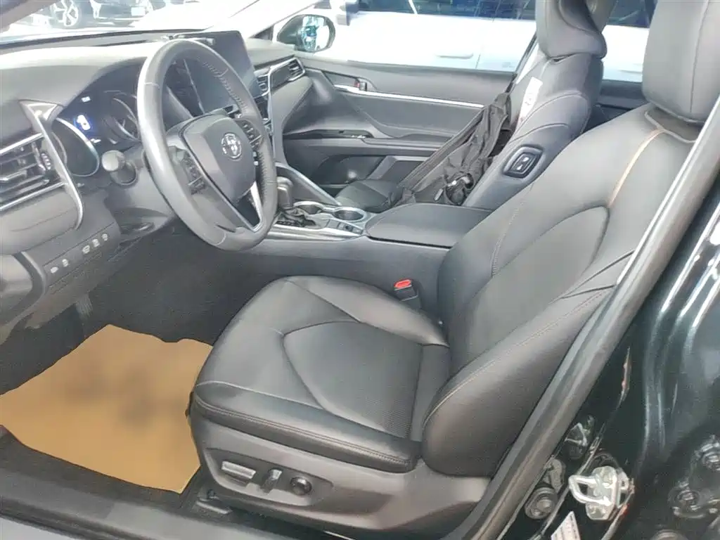 Toyota Camry 2023 2.0G Luxury Edition фото 15