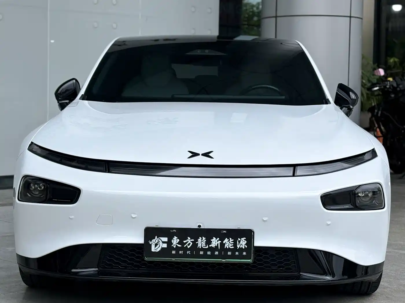 Фото 2 - XPeng P7