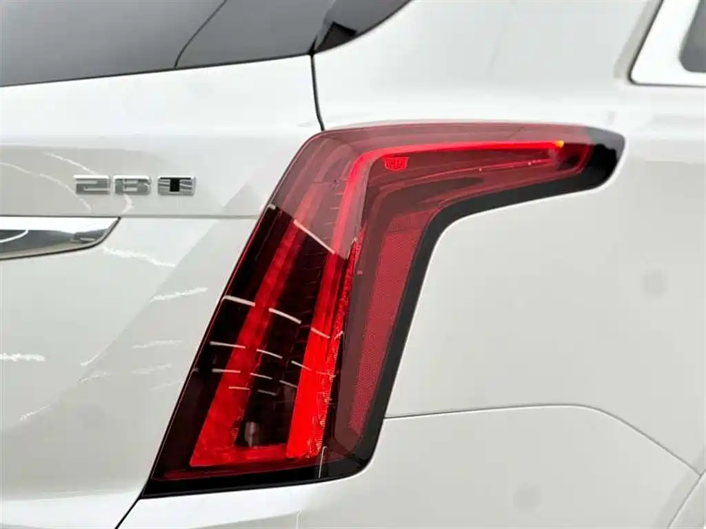 Cadillac XT5 2020 28T Luxury Model фото 15