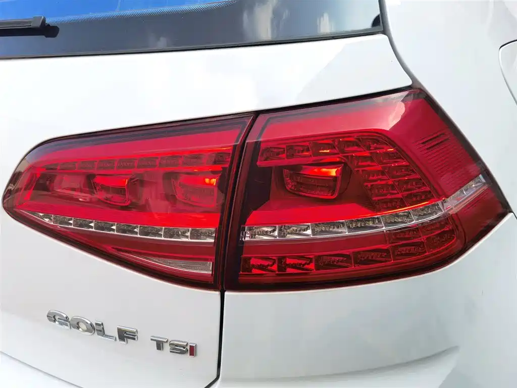 Volkswagen Golf 2015 1.4TSI Automatic Flagship фото 28