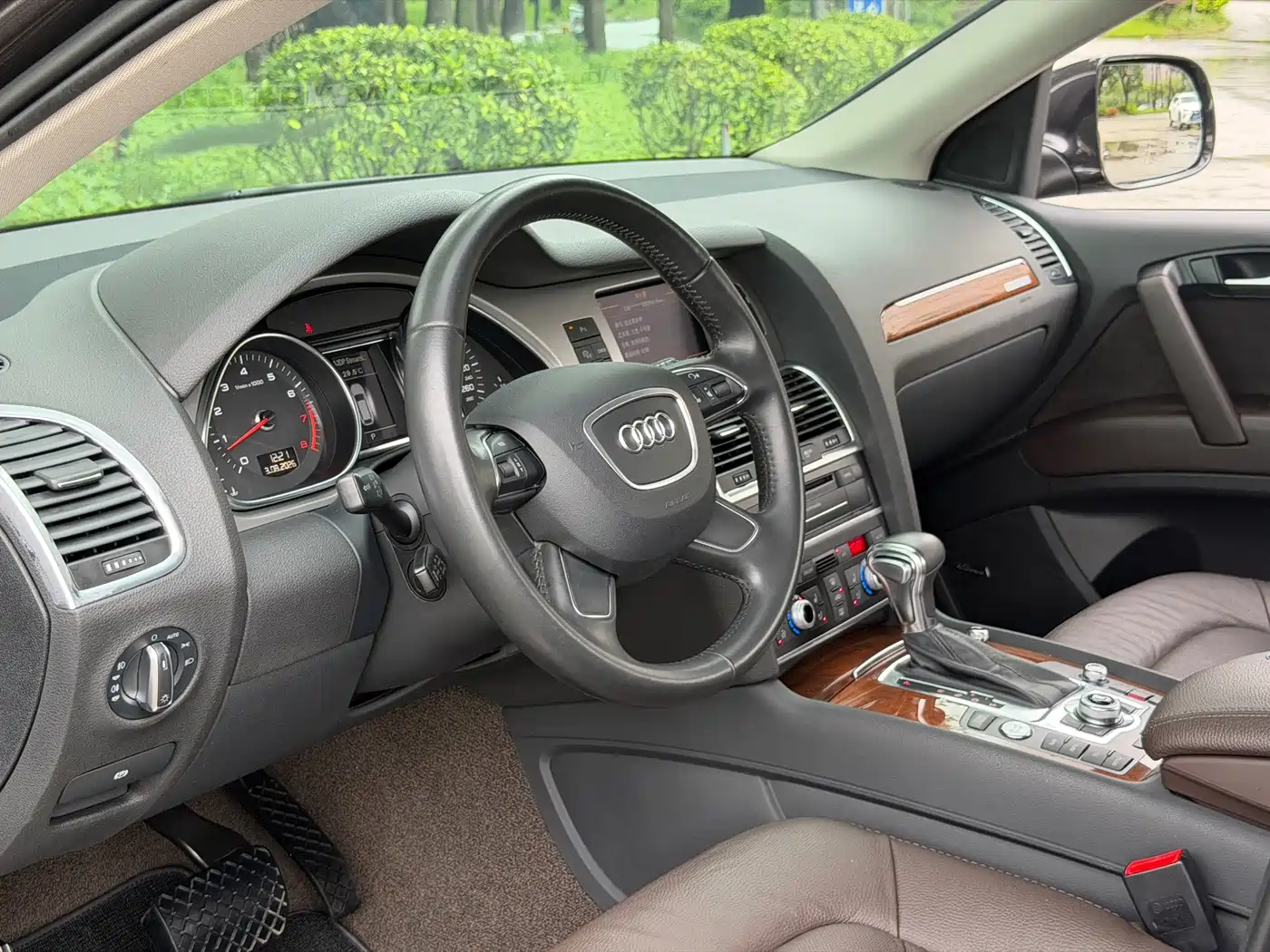 Photo 8 - Audi Q7