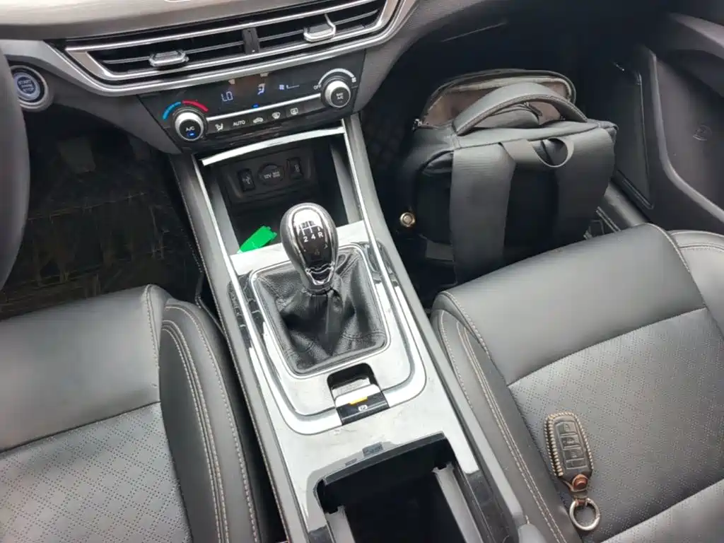 Changan Eado 2019 2019 High Energy 1.6L GDI Manual Pioneer China VI