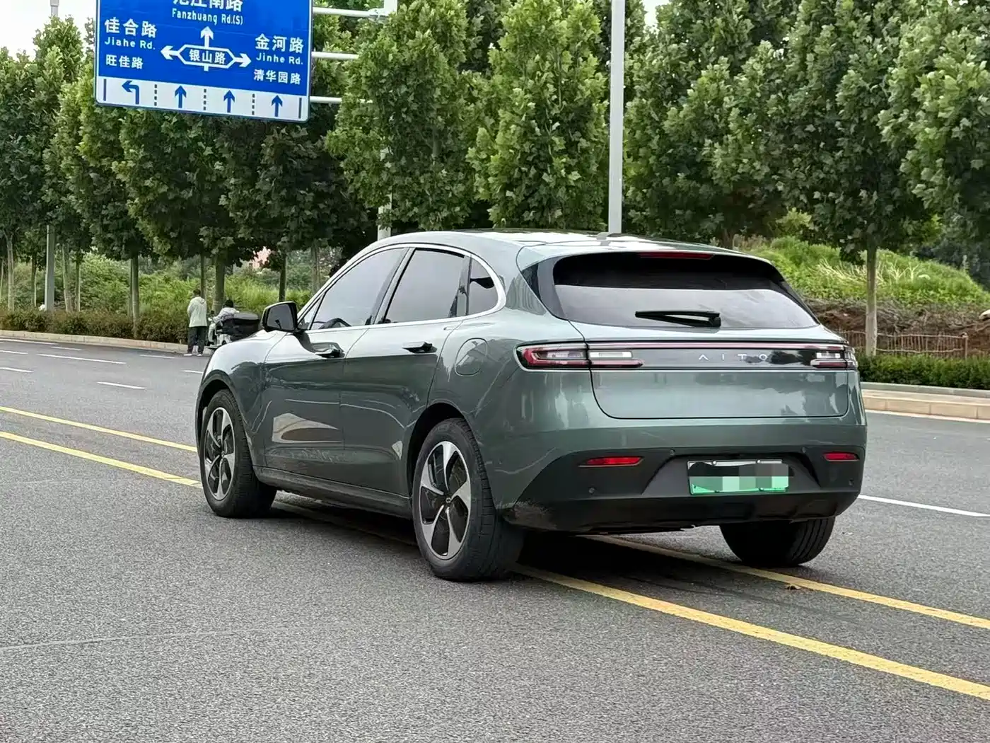 AITO Wenjie AITO M5 2024 Pure Electric Max RWD Advanced Smart Driving Edition фото 9