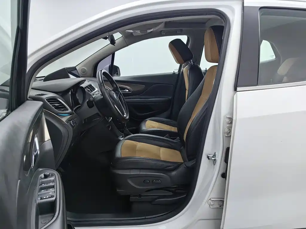Photo 10 - Buick Encore