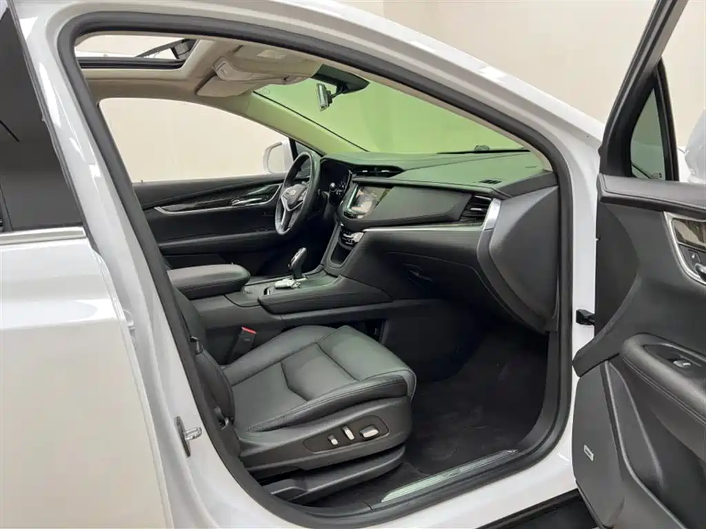 Cadillac XT5 2018 28T 4WD Luxury фото 4