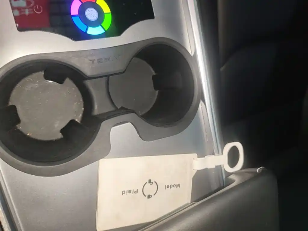 Фото 9 - Tesla Model 3