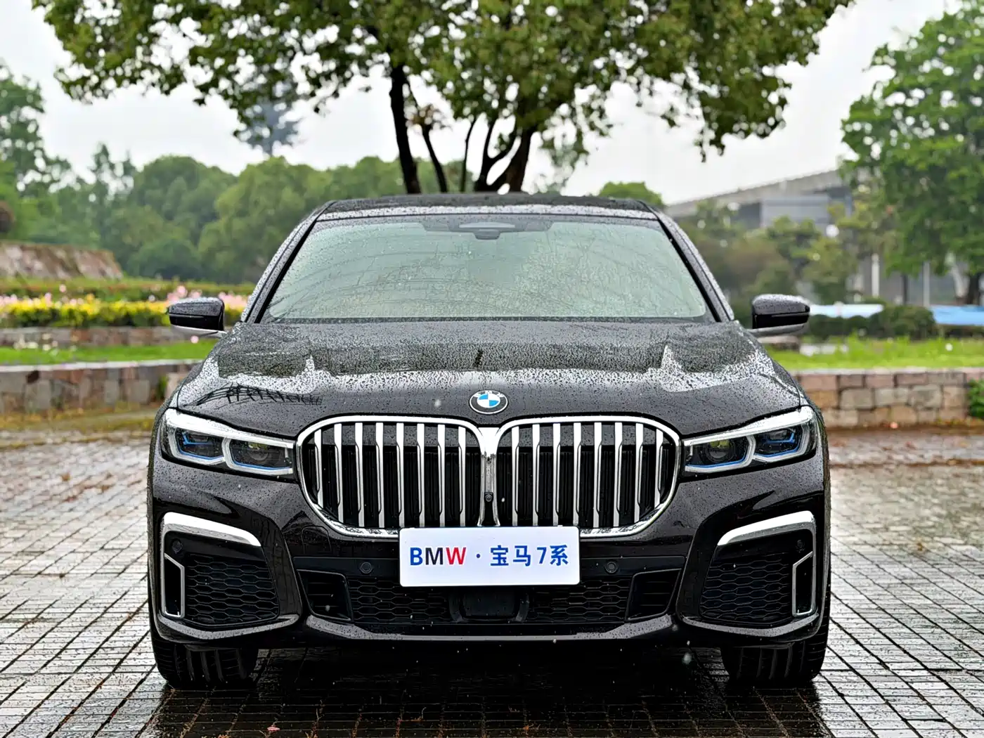BMW 7 Series 2019 Facelift 740Li xDrive Executive M Sport Package фото 2