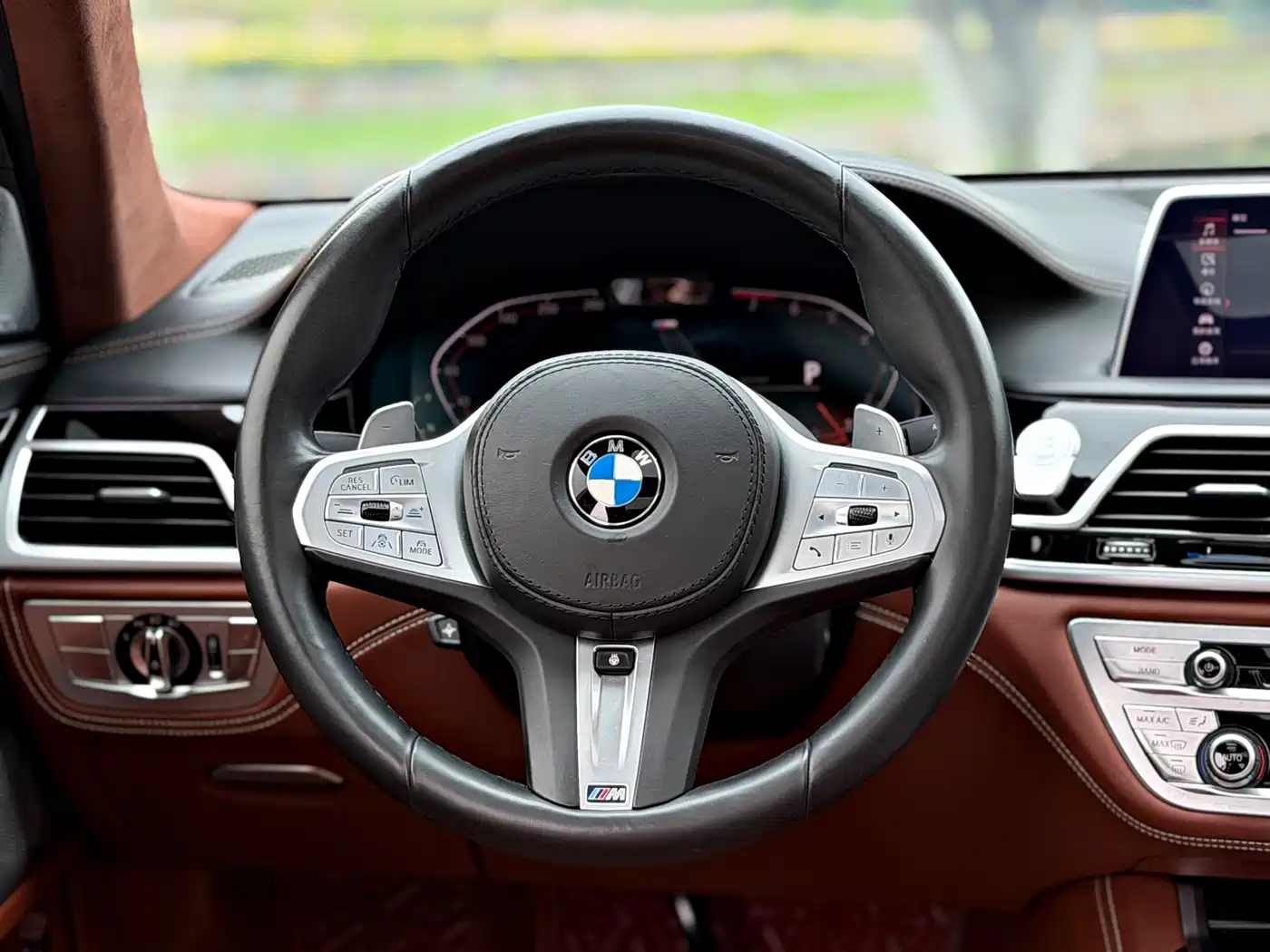 BMW 7 Series 2019 Facelift 740Li xDrive Executive M Sport Package фото 9
