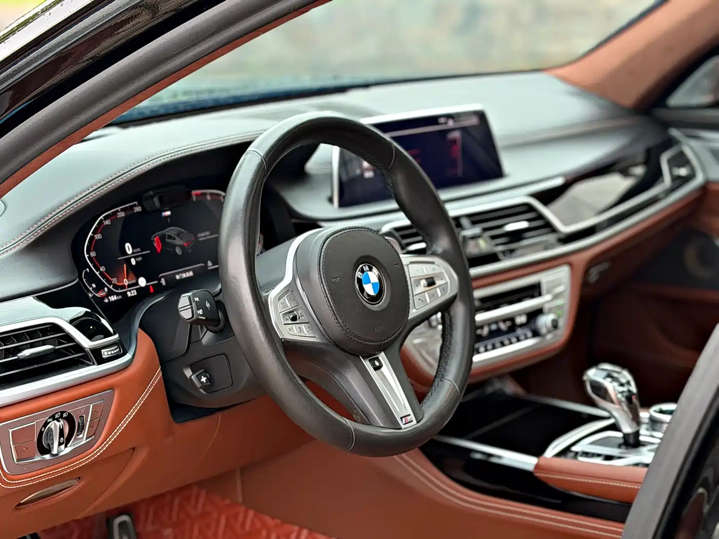 BMW 7 Series 2019 Facelift 740Li xDrive Executive M Sport Package фото 4